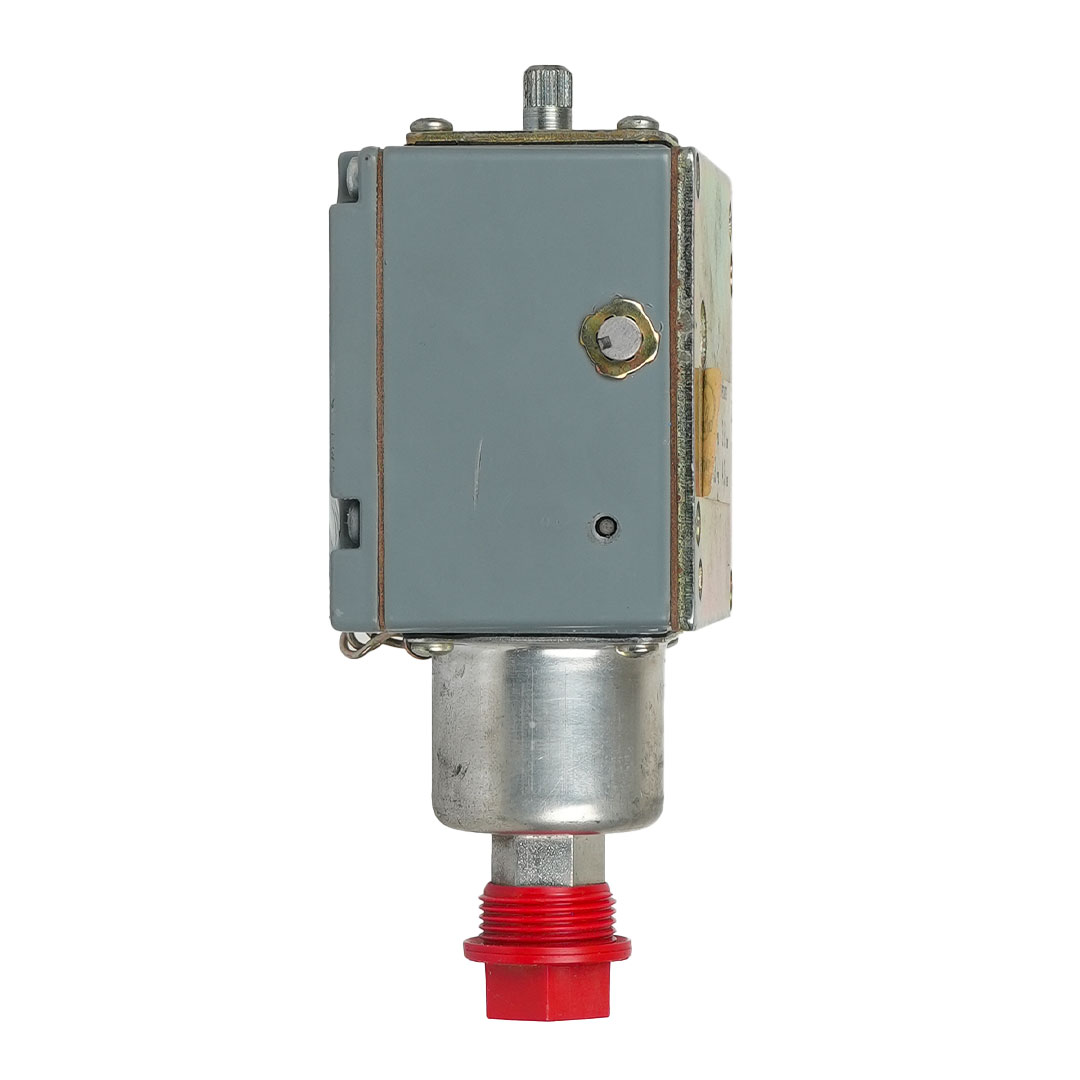 سوئیچ فشار مدل Square D 9012 ACW-1